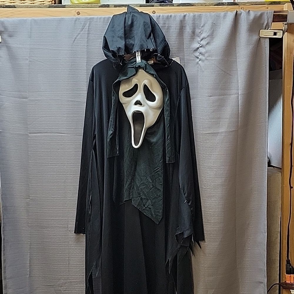 Childs Totally Ghoul Halloween costume size large‎